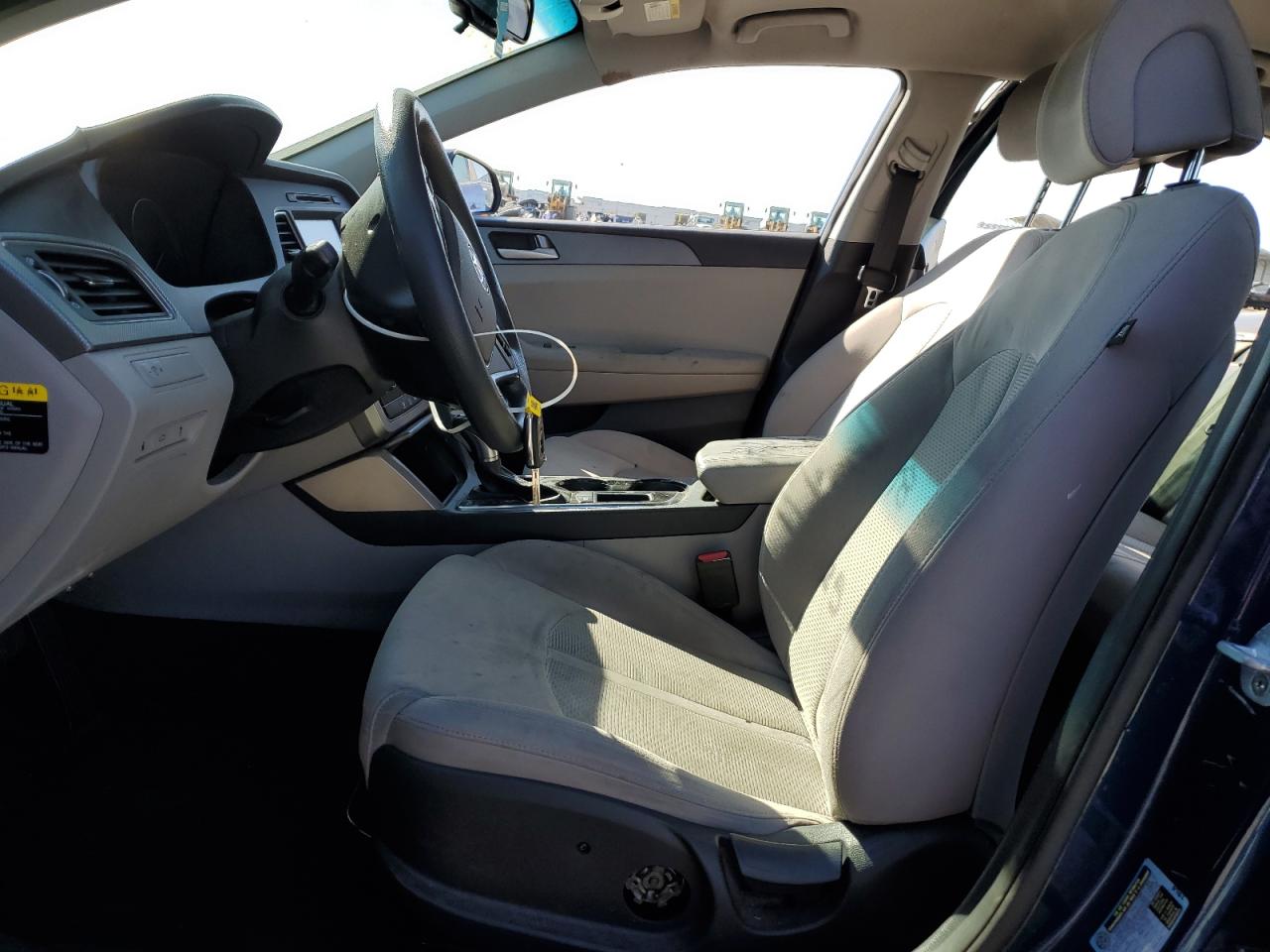 2016 Hyundai Sonata - Image 7
