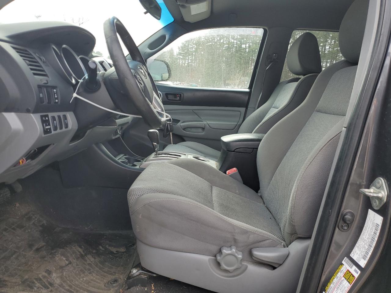 2015 Toyota Tacoma - Image 7