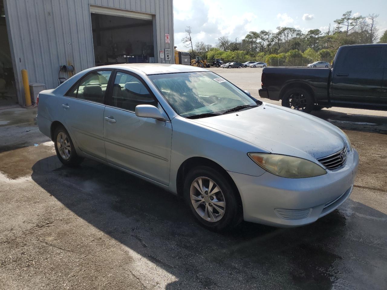 2006 Toyota Camry - Image 4