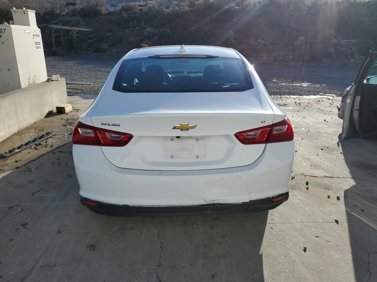 2023 Chevrolet Malibu - Image 6