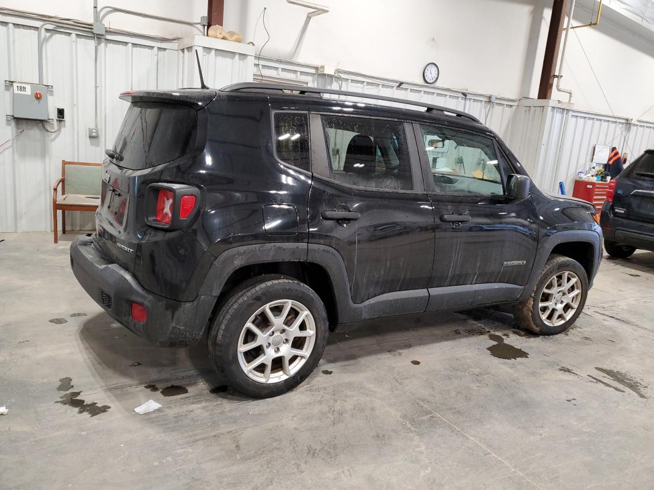 2019 Jeep Renegade - Image 3