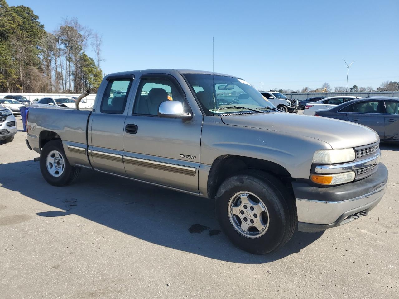 2001 Chevrolet Silverado - Image 4