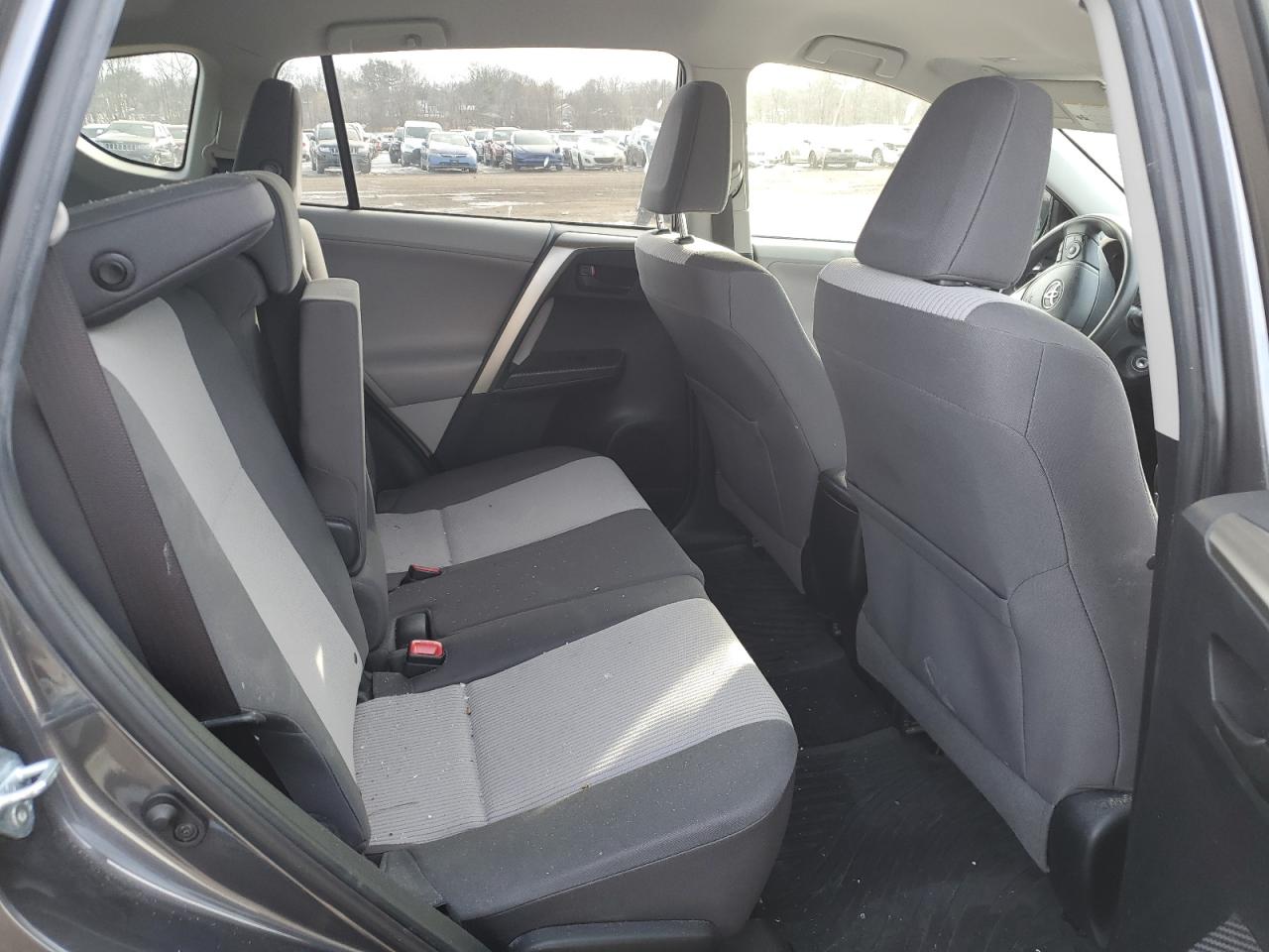 2013 Toyota RAV 4 - Image 10