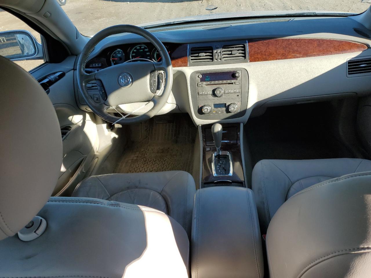 2011 Buick Lucerne - Image 8