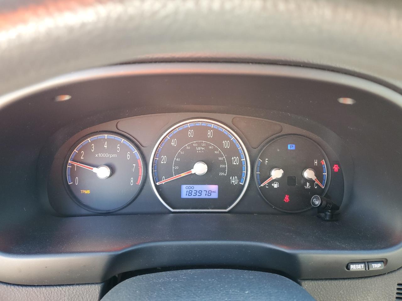 2009 Hyundai Santa Fe - Image 9