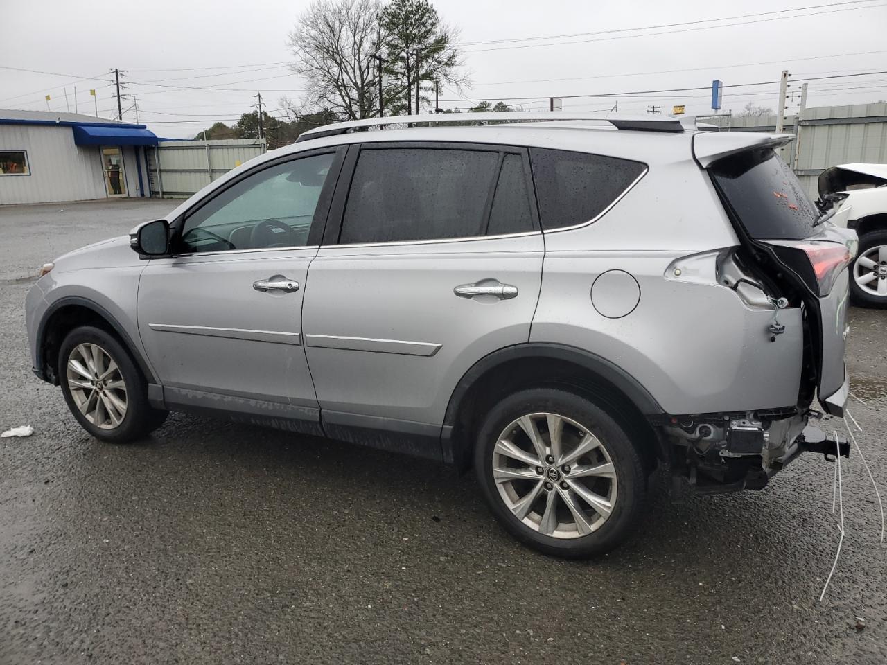 2018 Toyota RAV 4 - Image 2