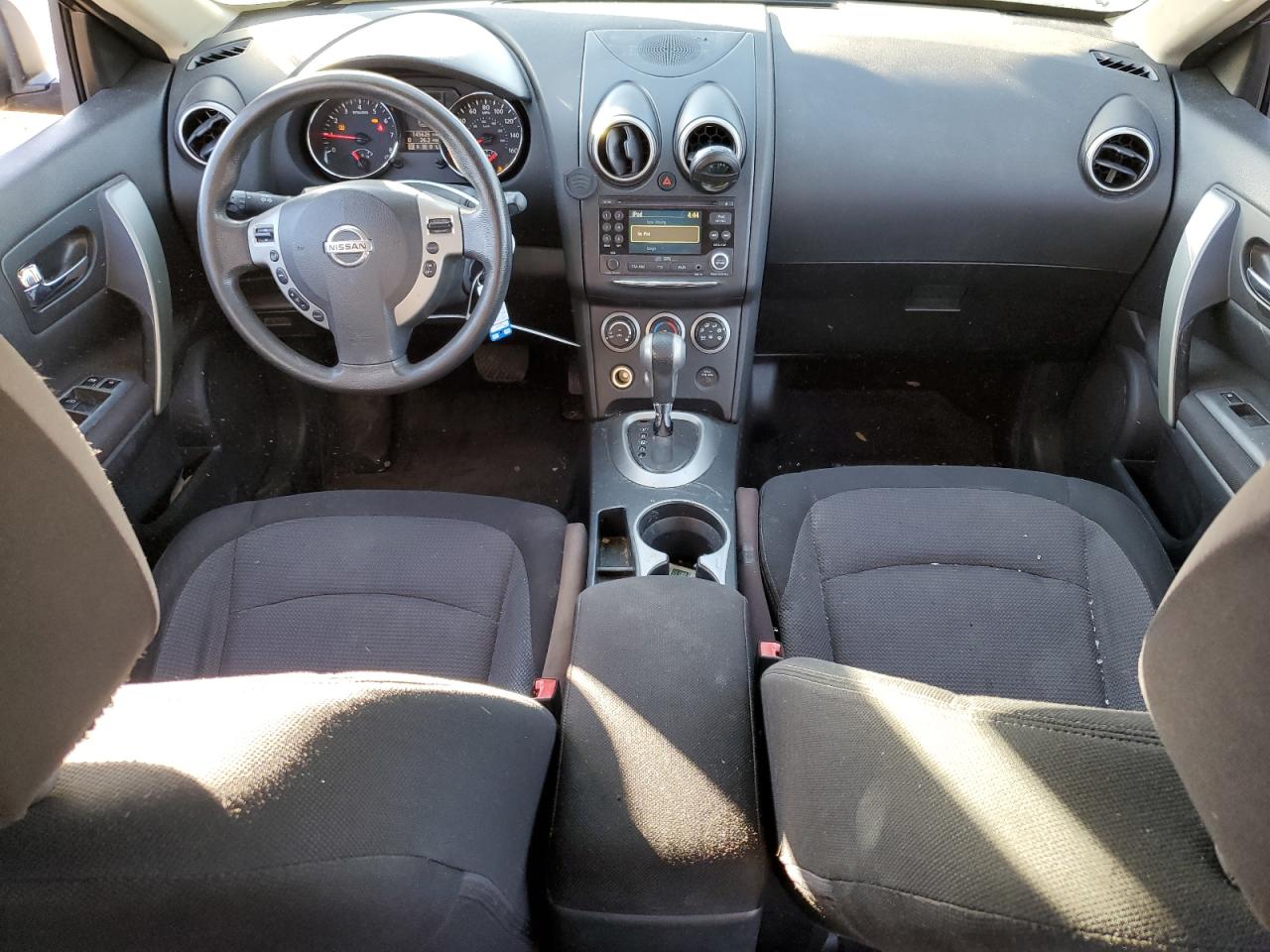 2011 Nissan Rogue - Image 8