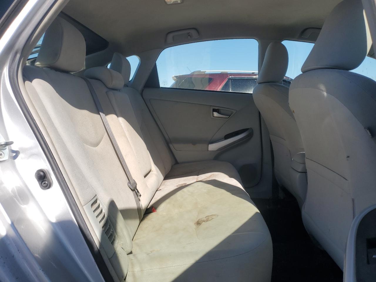2013 Toyota Prius - Image 10