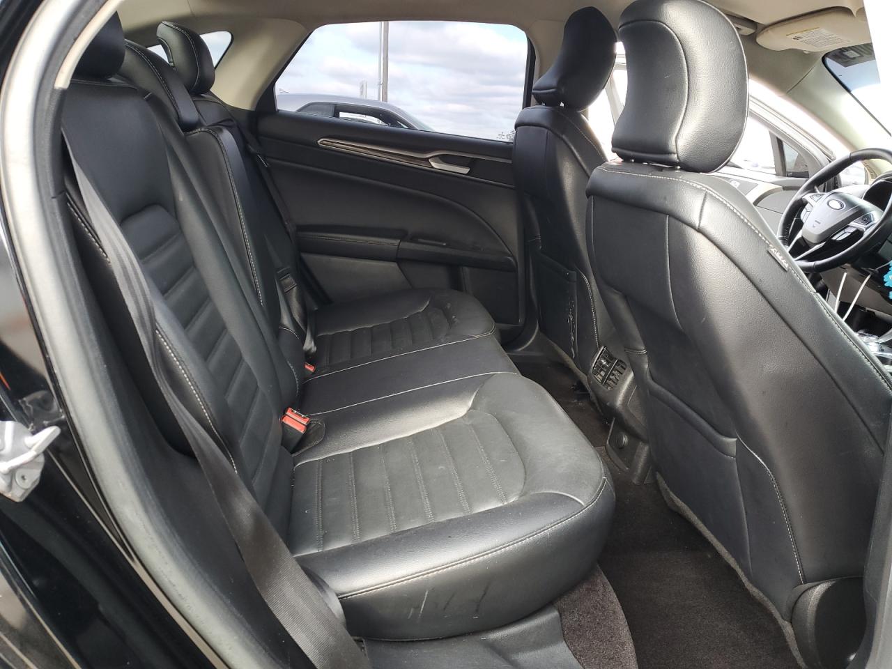 2017 Ford Fusion - Image 11