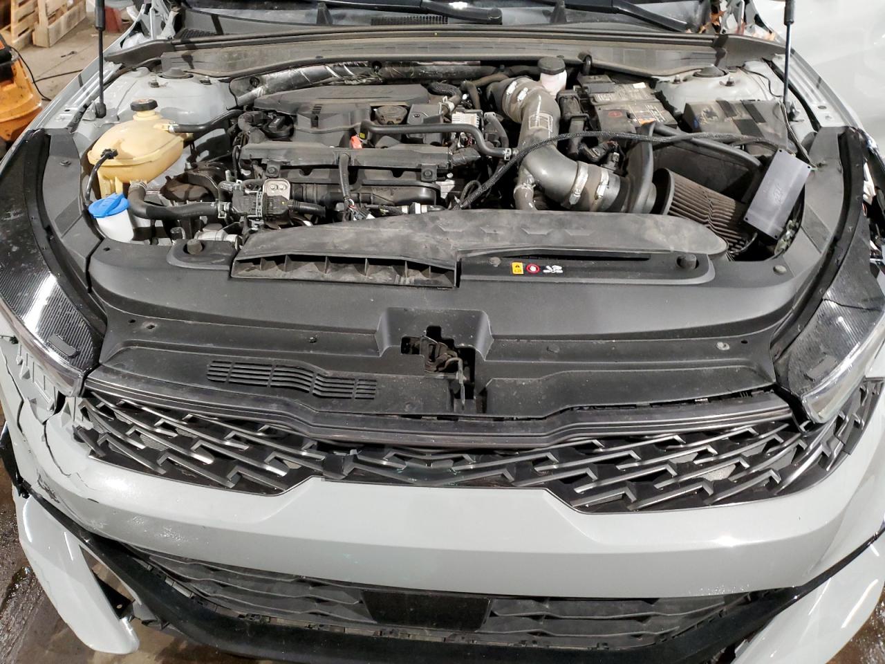 2022 Kia K5 - Image 11
