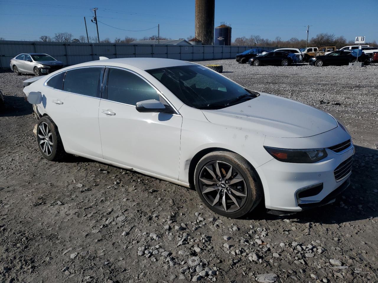 2016 Chevrolet Malibu - Image 4