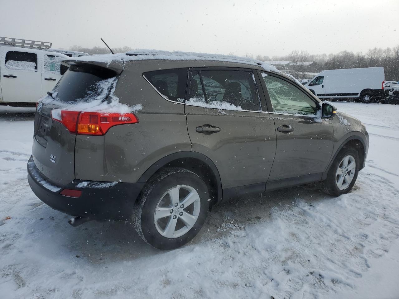 2014 Toyota RAV 4 - Image 3