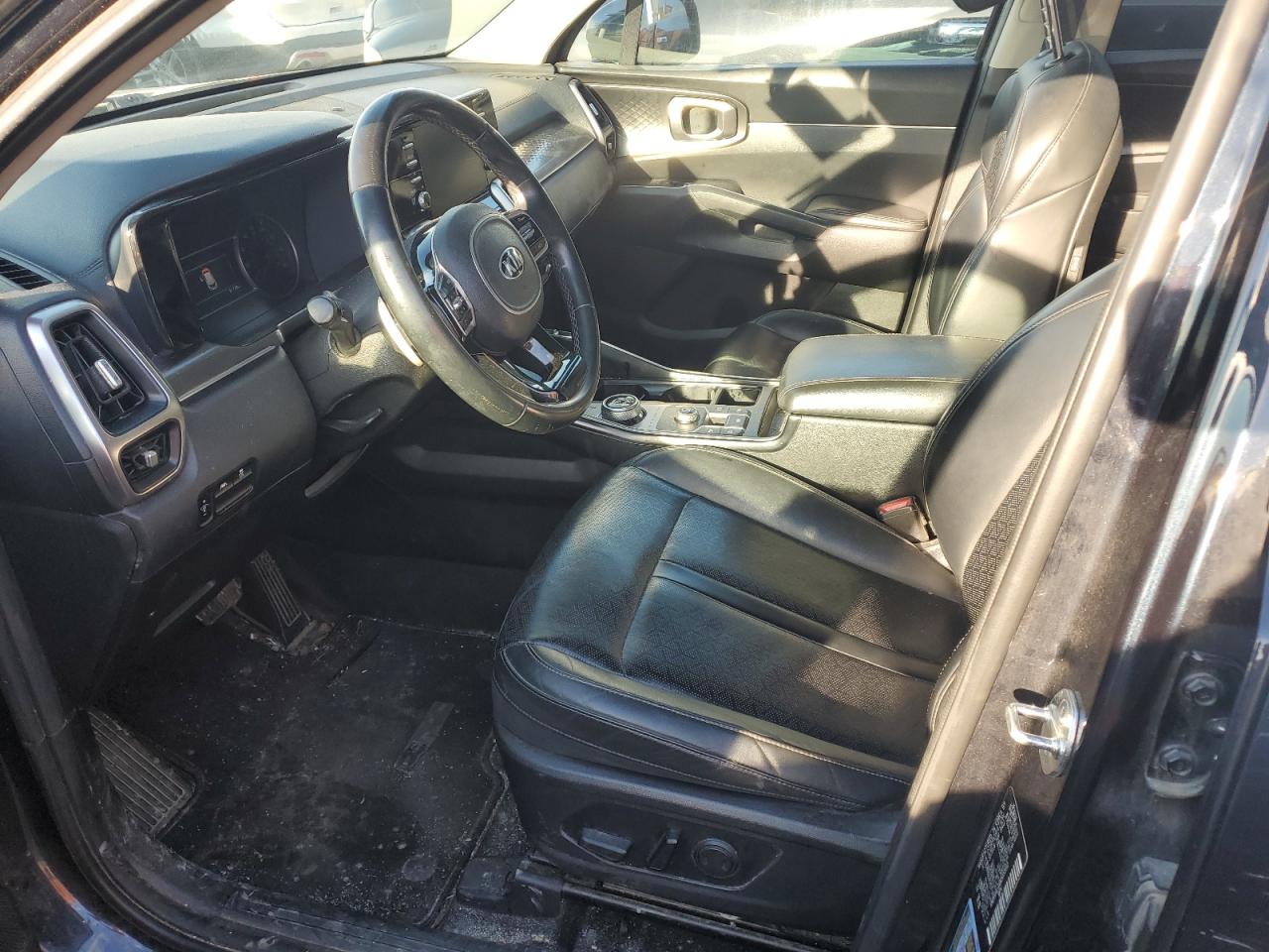 2021 Kia Sorento - Image 7