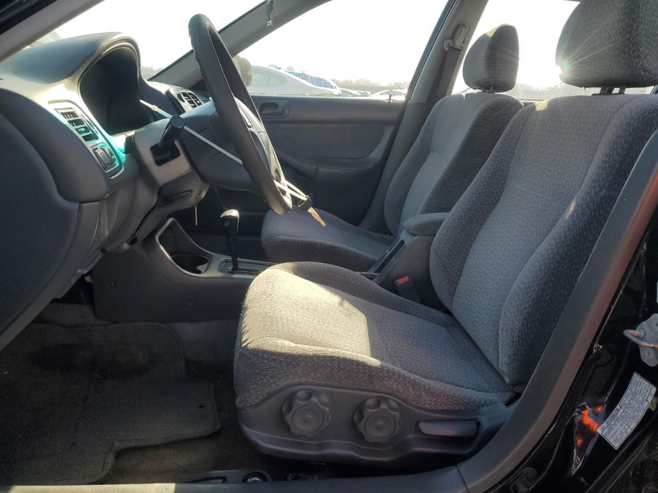 1999 Honda Civic Lx VIN: 1HGEJ6670XL015716 Lot: 57314425