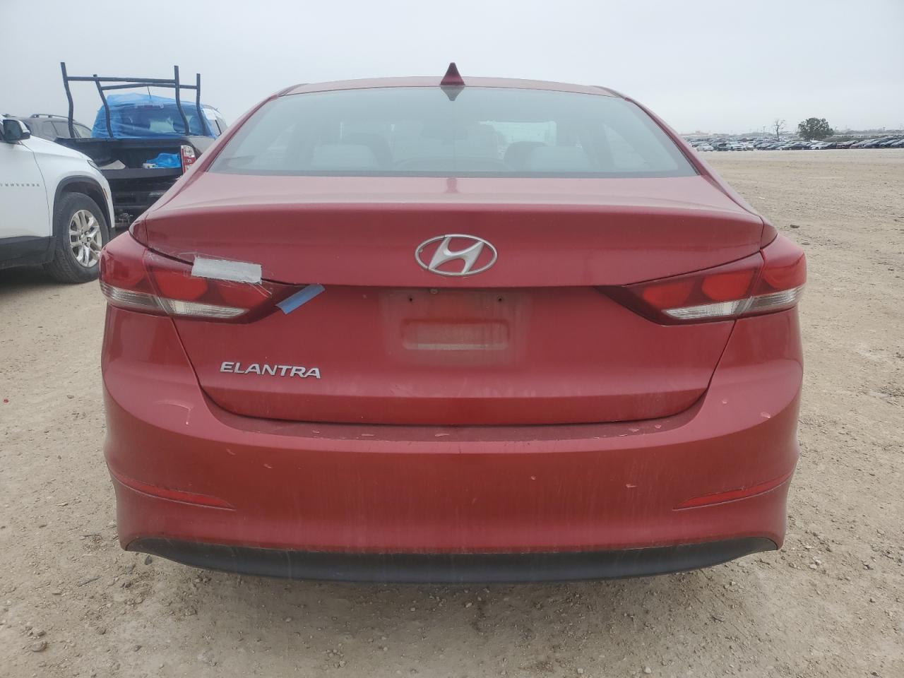 2018 Hyundai Elantra - Image 6