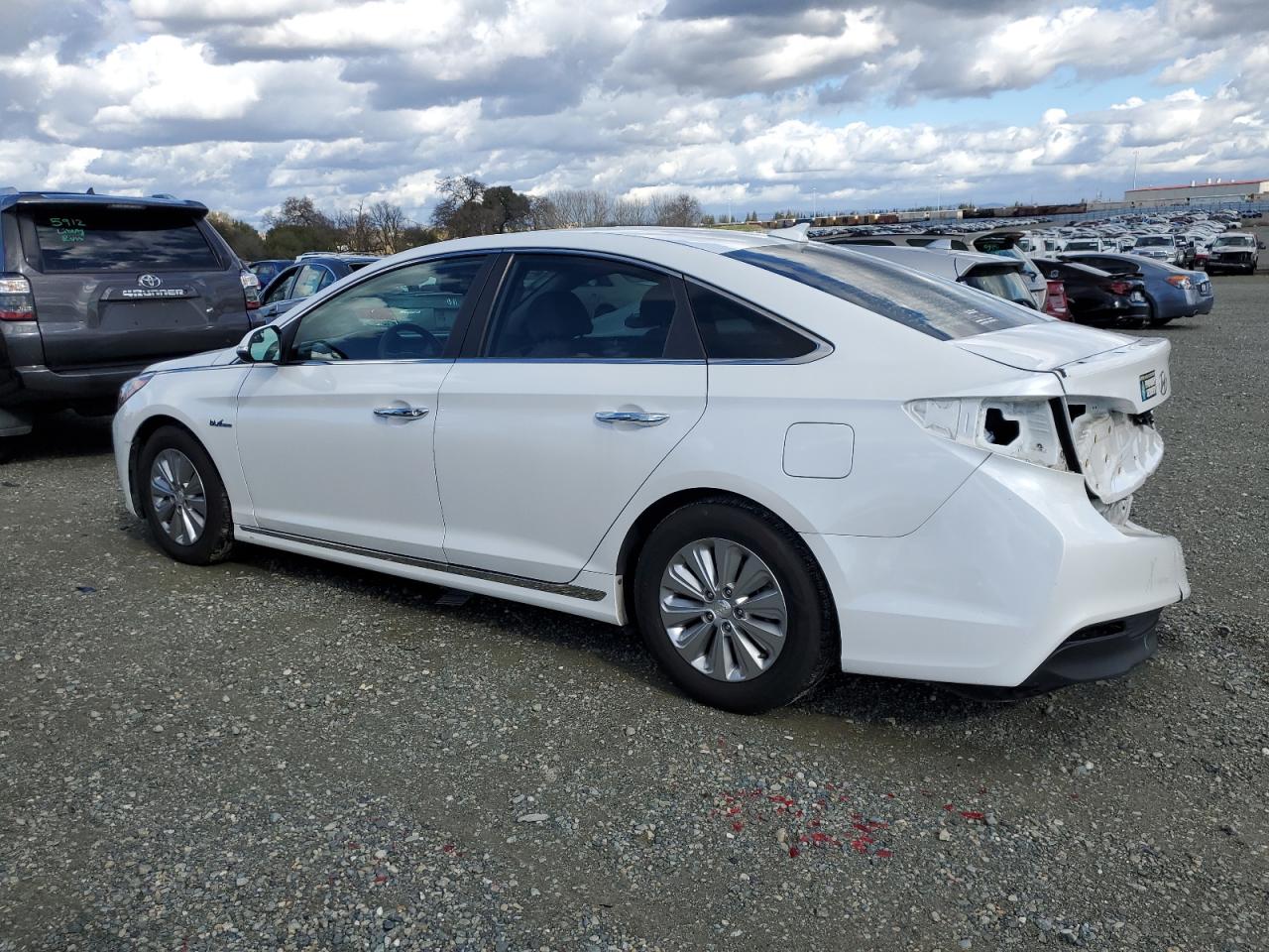 2016 Hyundai Sonata - Image 2