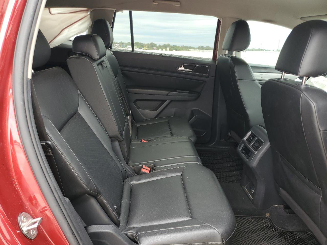 2018 Volkswagen Atlas - Image 11