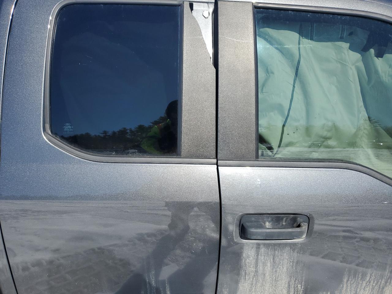 2015 Ford F-150 - Image 10