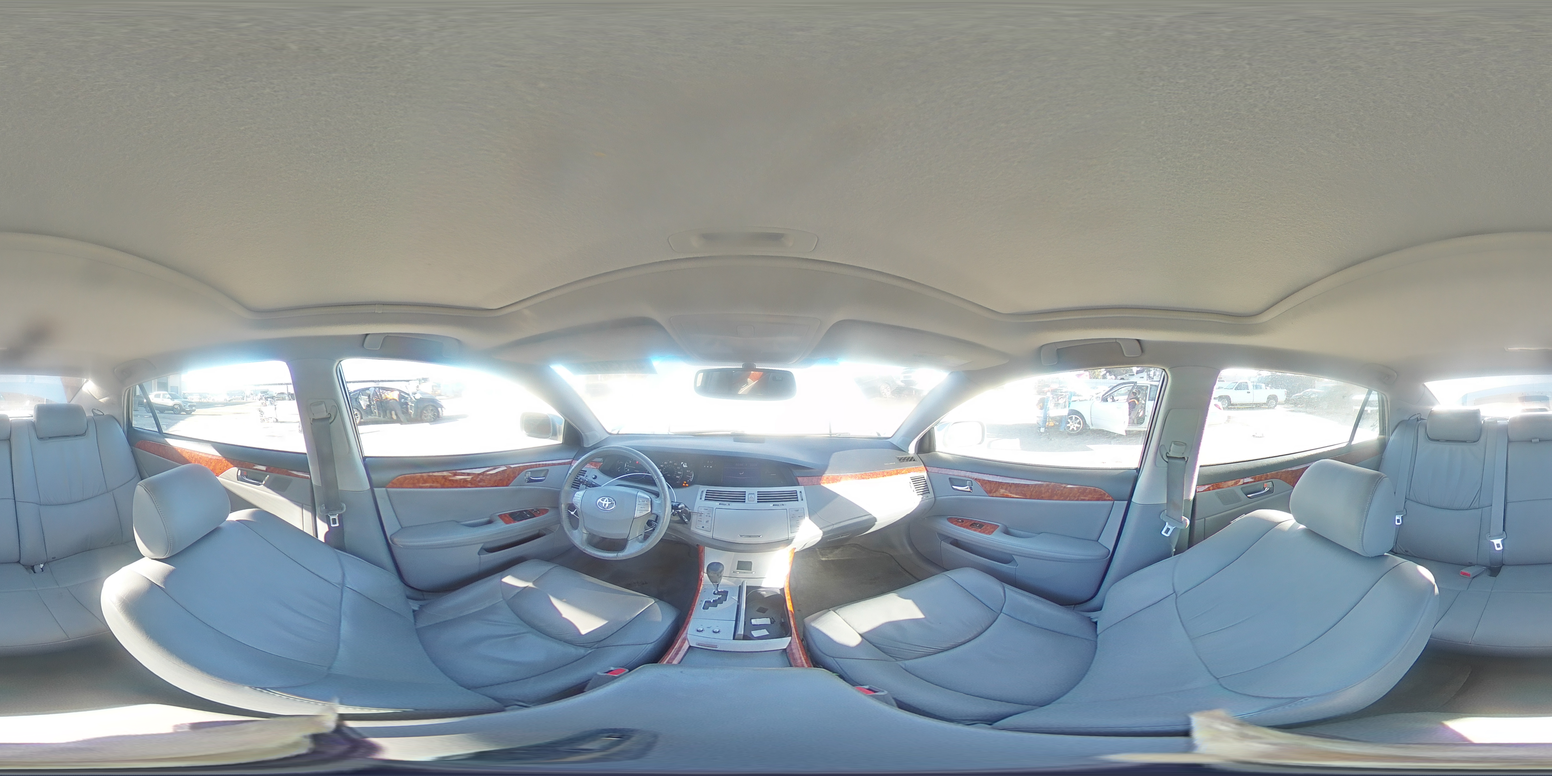 2006 Toyota Avalon - Image 13