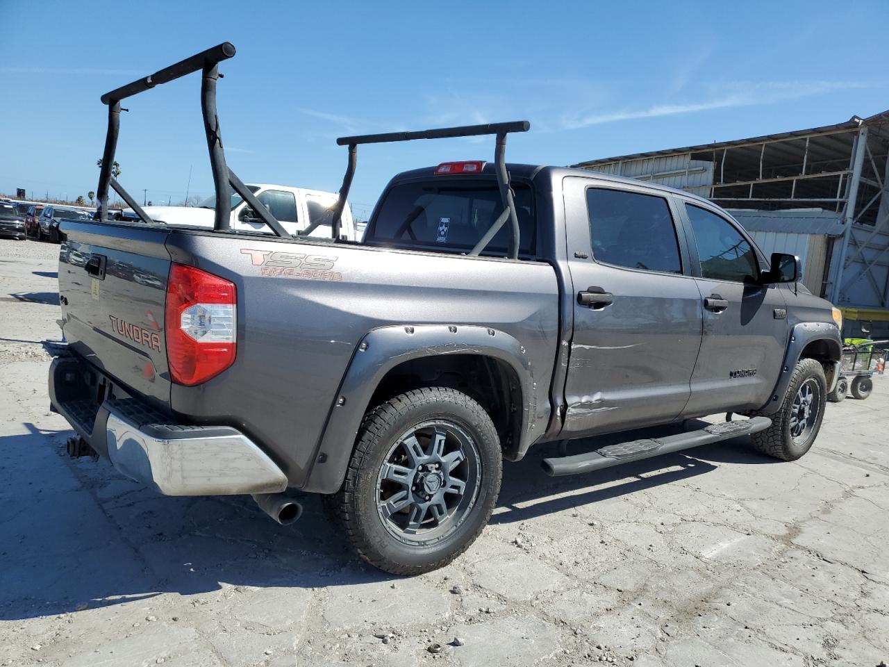 2016 Toyota Tundra - Image 3