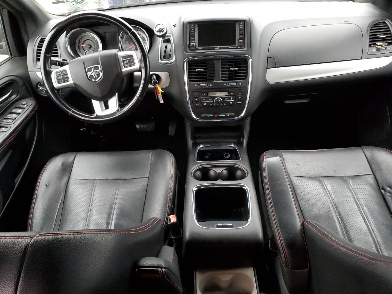 2019 Dodge Caravan - Image 8
