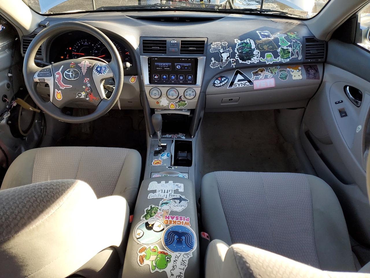 2010 Toyota Camry - Image 8