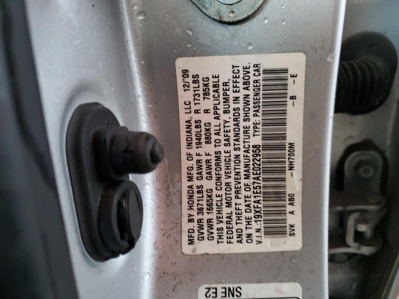 2010 Honda Civic - Image 13