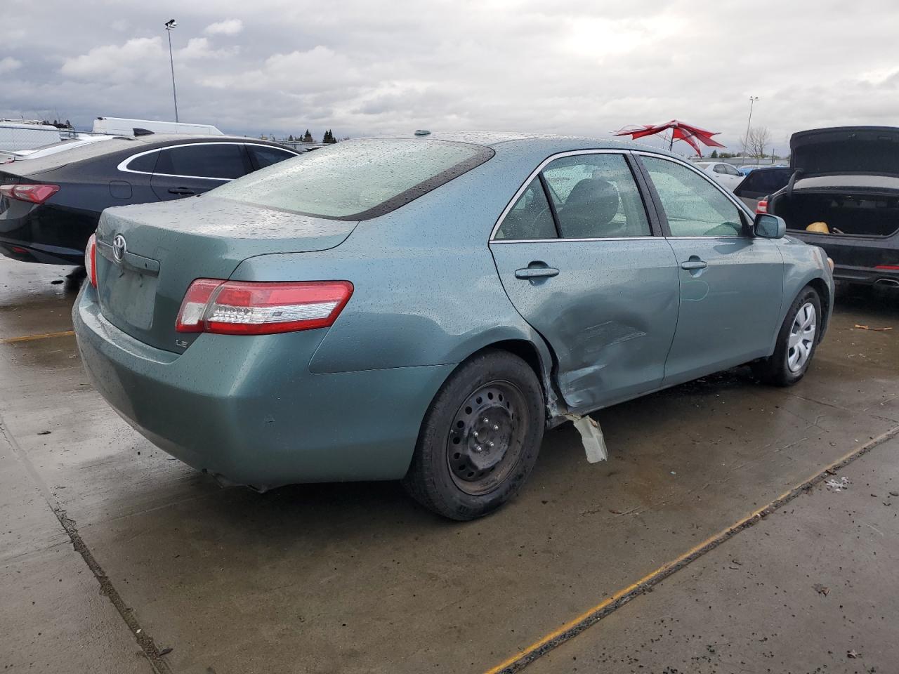 2010 Toyota Camry - Image 3