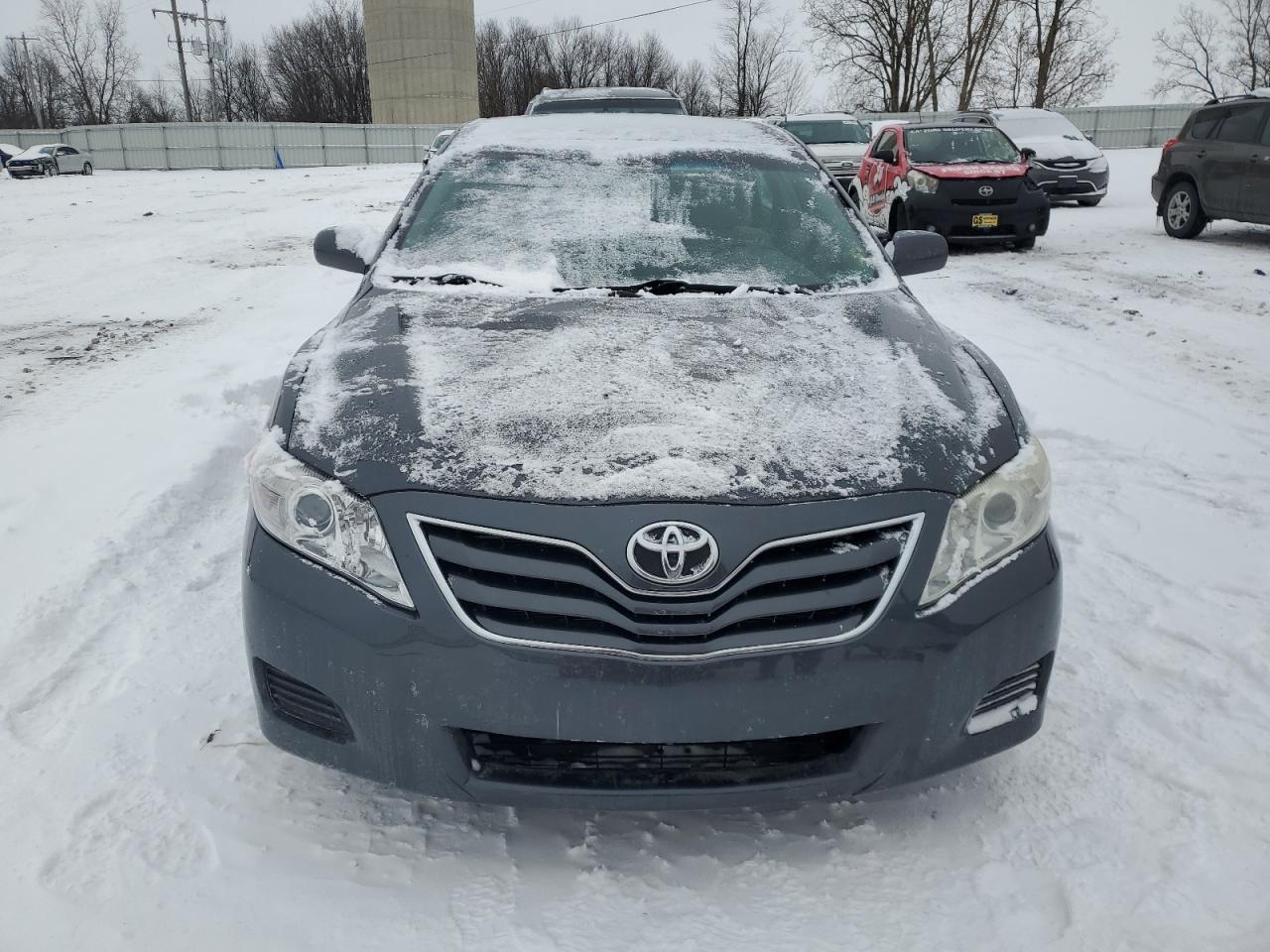 2011 Toyota Camry - Image 5
