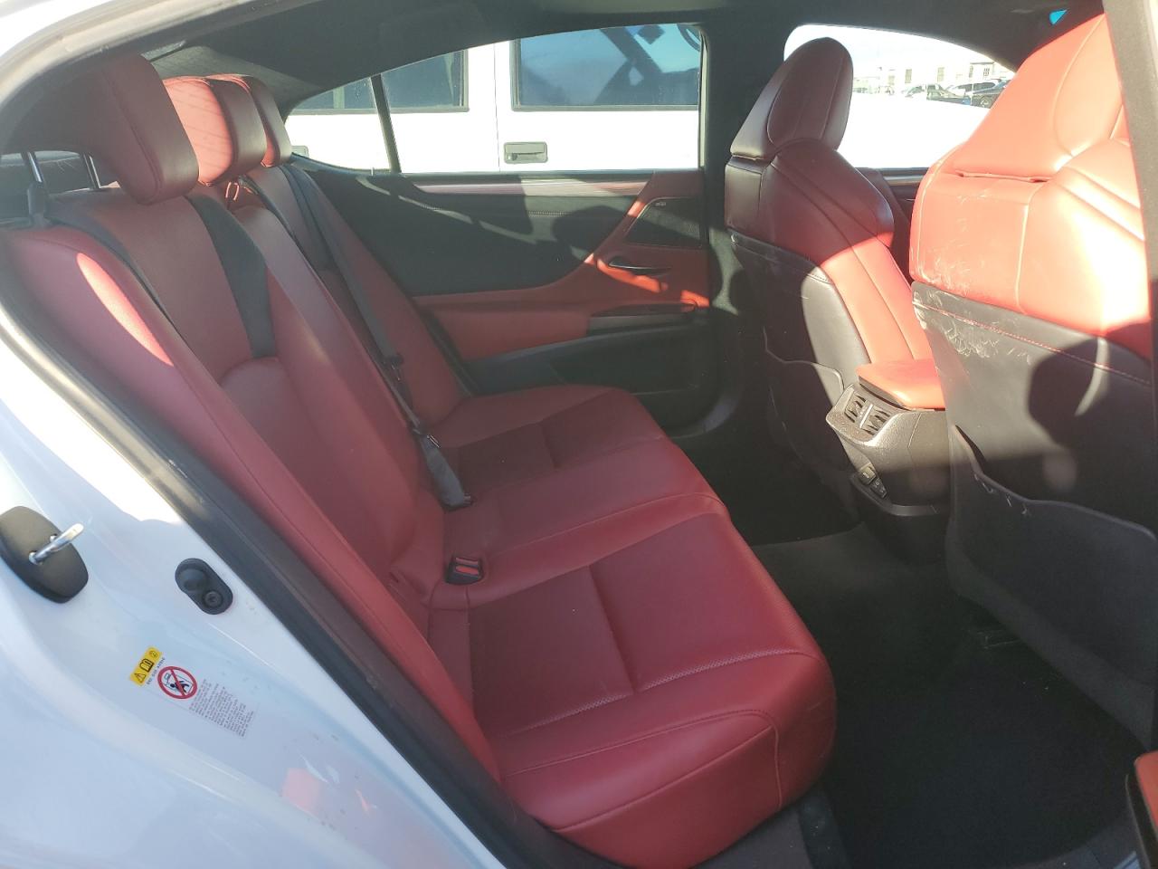 2019 Lexus ES - Image 10