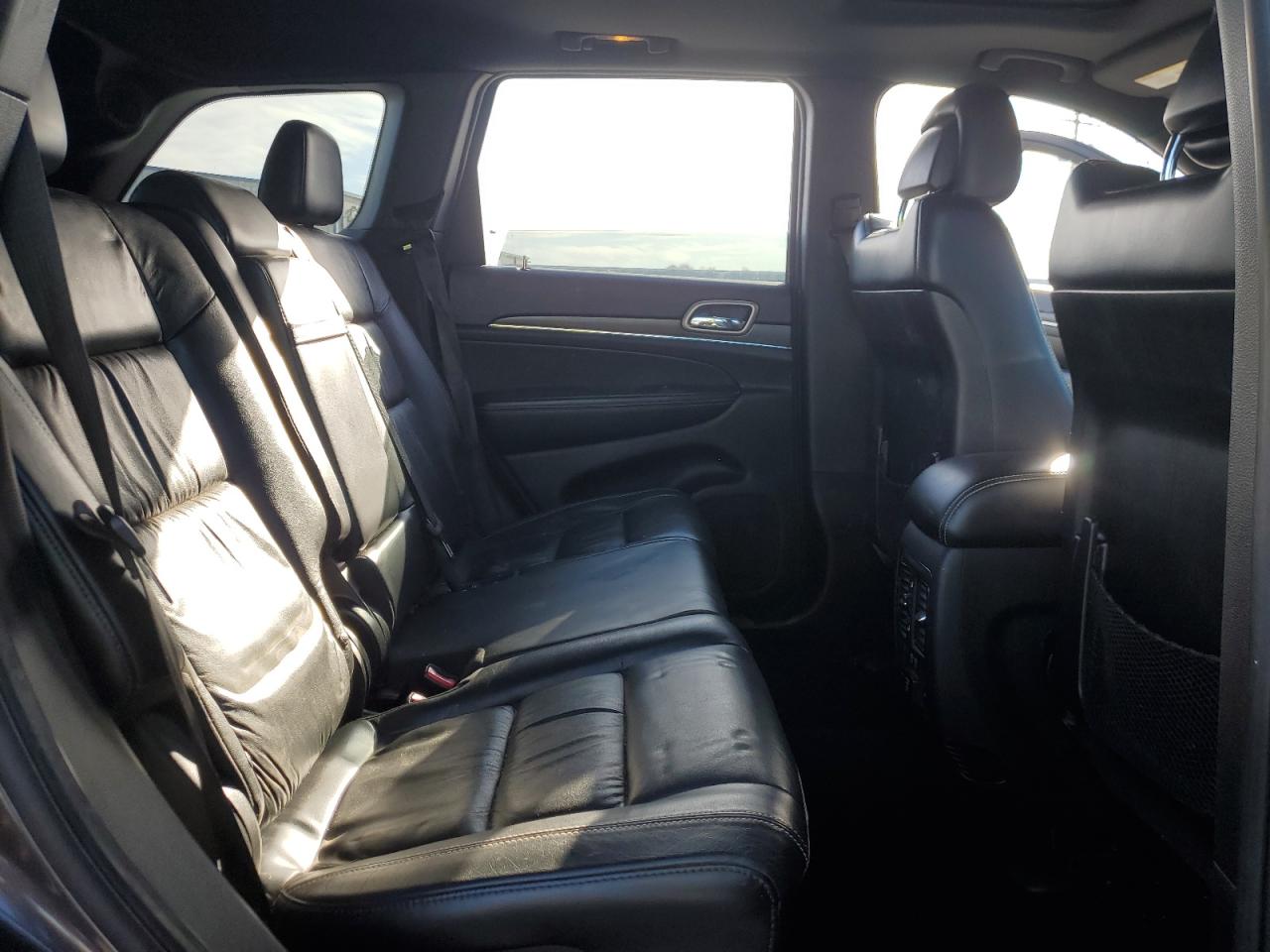 2014 Jeep Grand Cherokee - Image 11