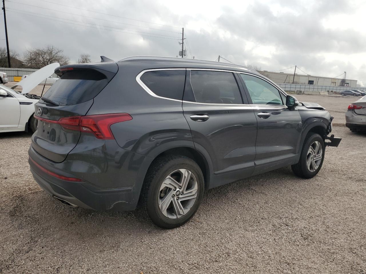 2023 Hyundai Santa Fe - Image 3