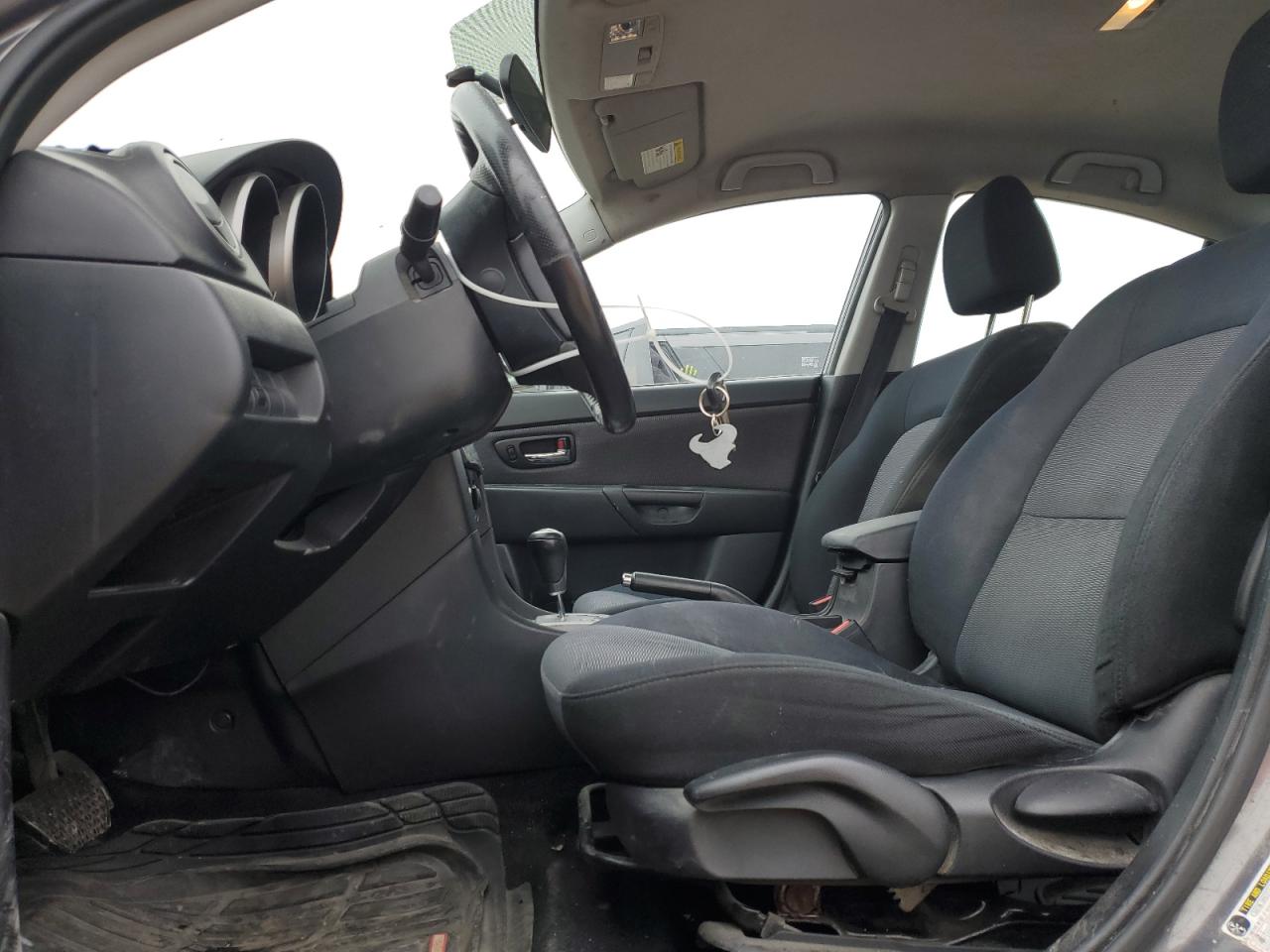 2009 Mazda 3 - Image 7