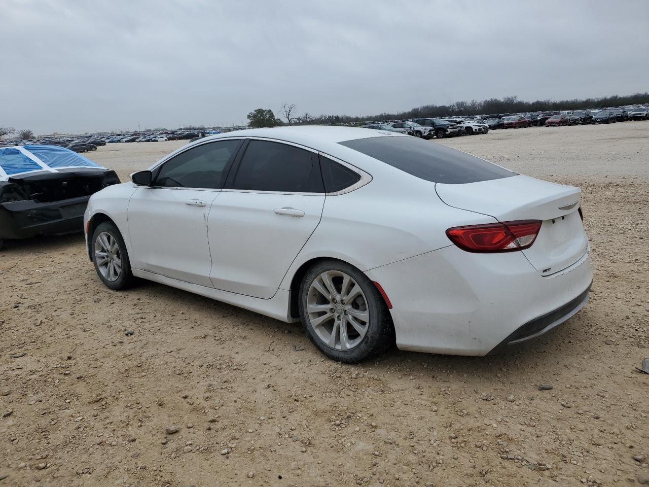 2015 Chrysler 200 - Image 2