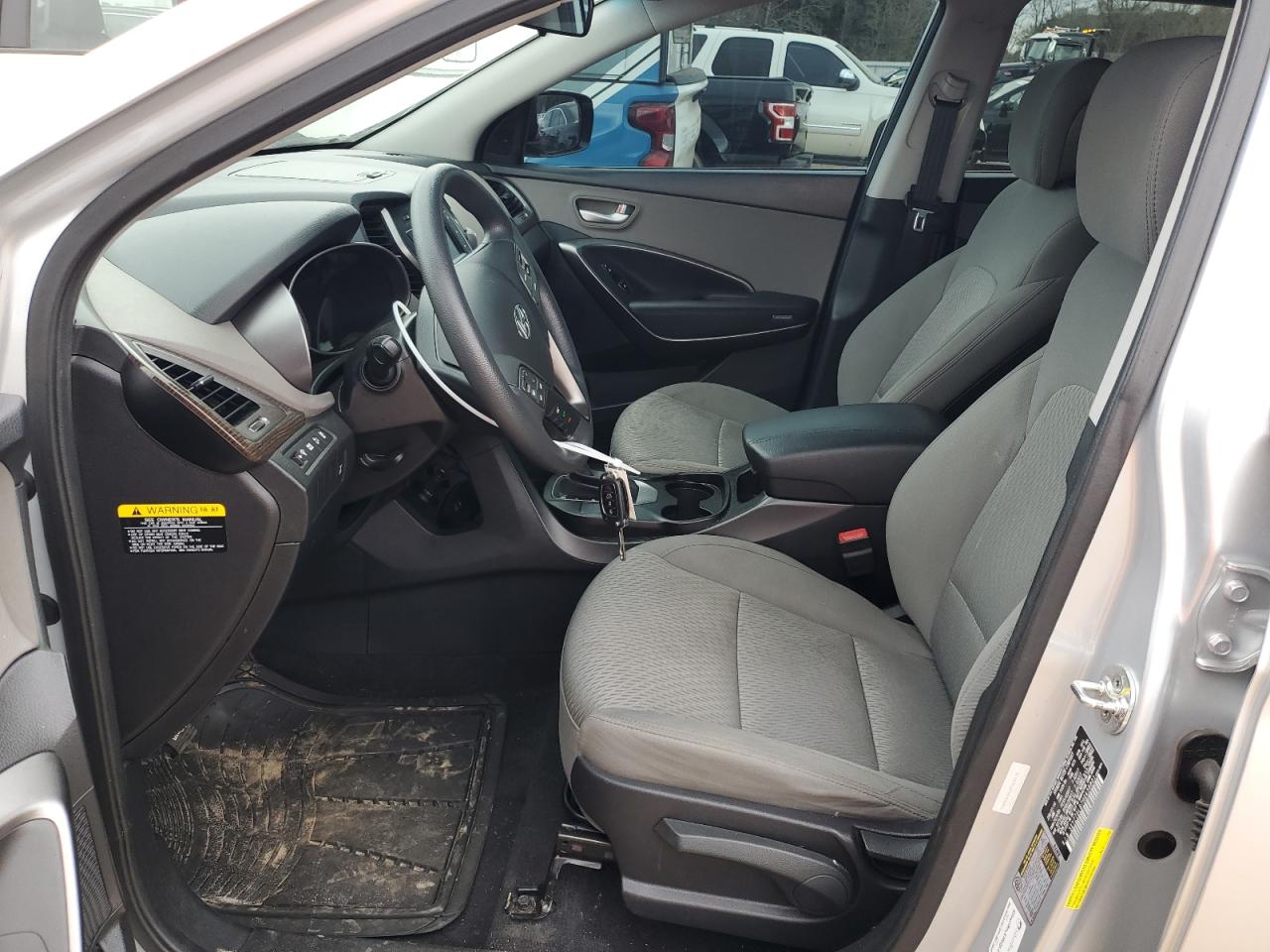 2017 Hyundai Santa Fe - Image 7
