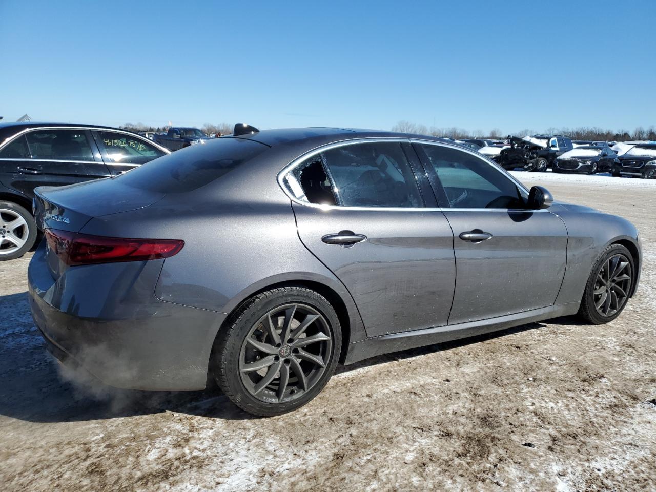 2017 Alfa Romeo Giulia - Image 3