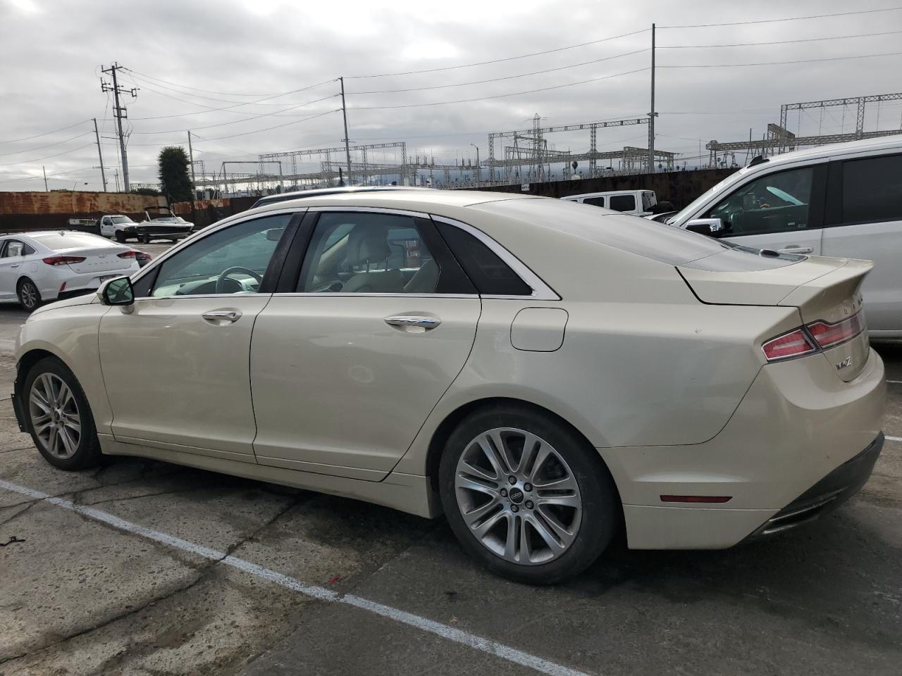 2014 Lincoln MKZ - Image 2