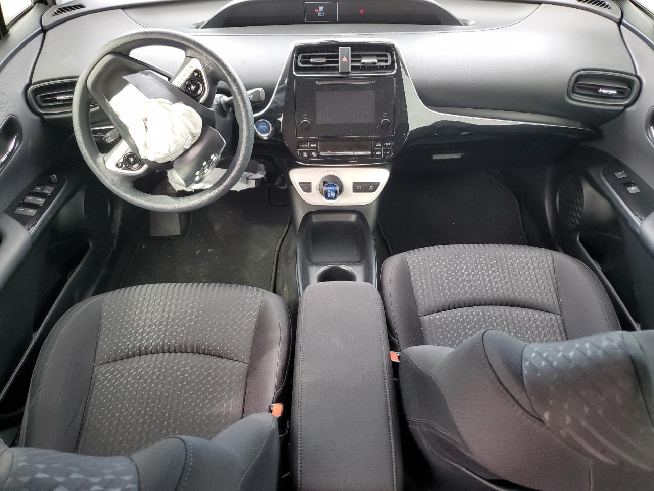 2016 Toyota Prius - Image 8