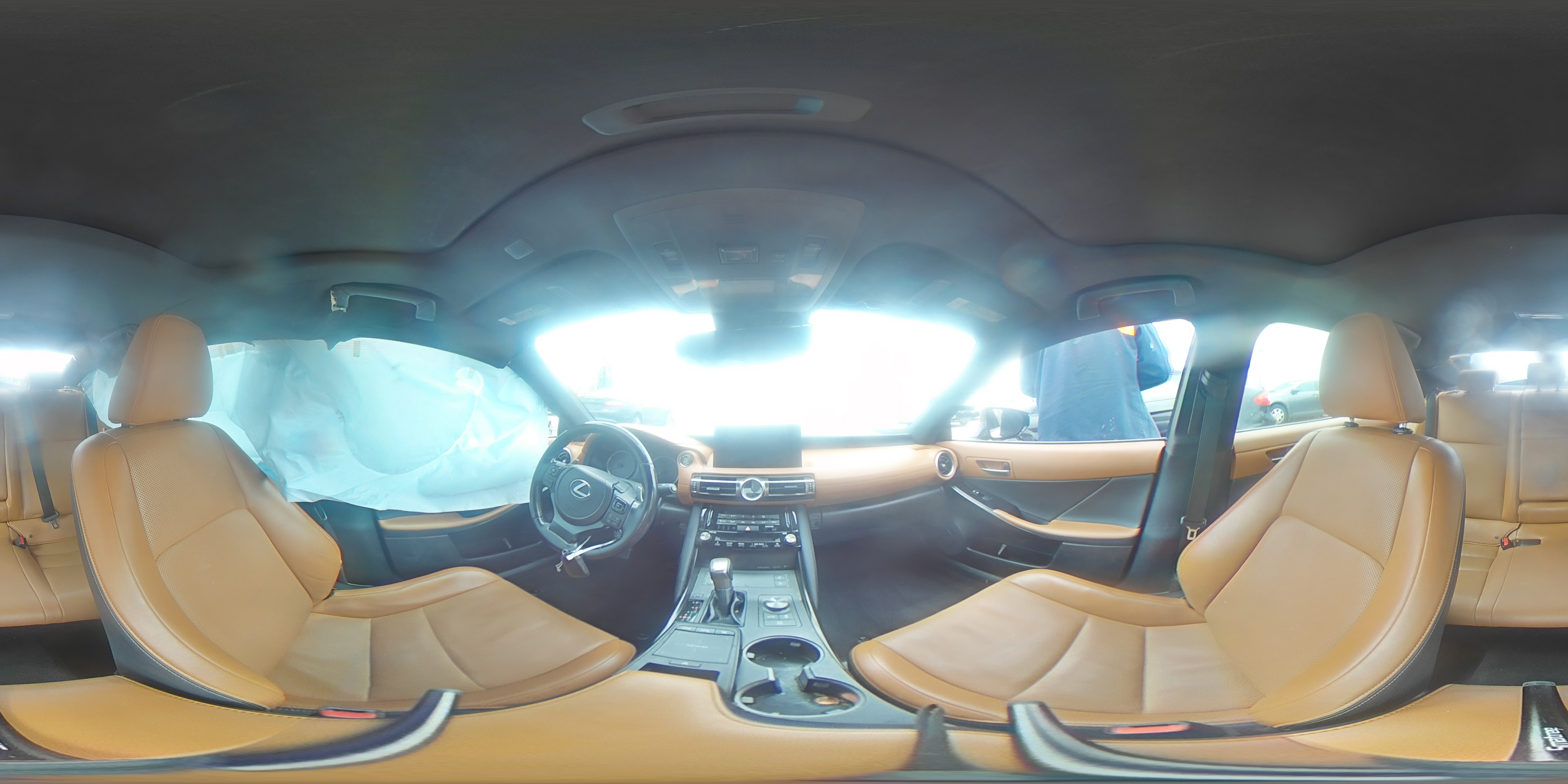 2021 Lexus IS - Image 14