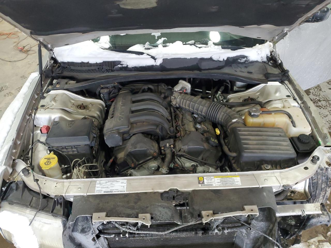 2008 Chrysler 300 - Image 11