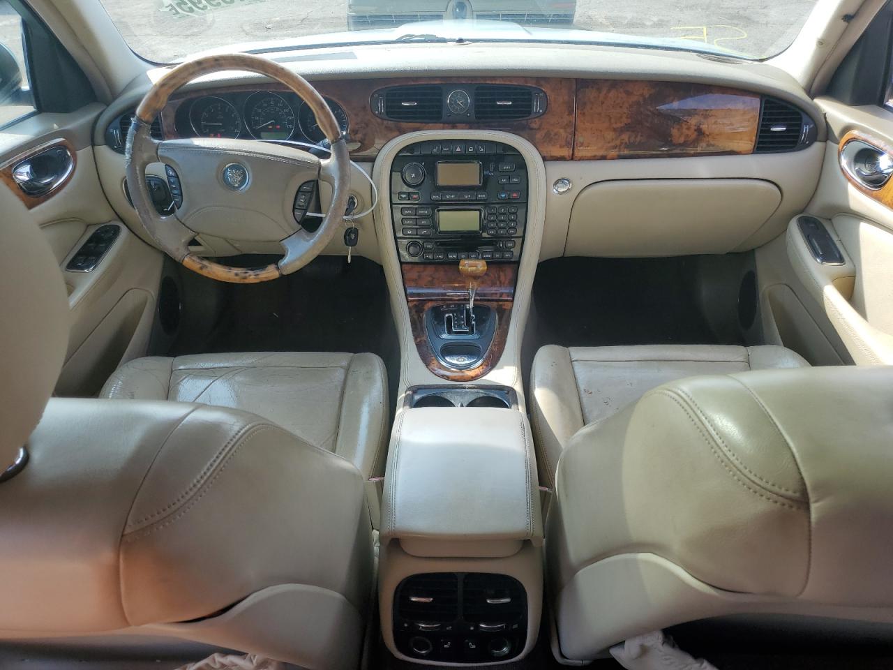 2004 Jaguar XJ - Image 8