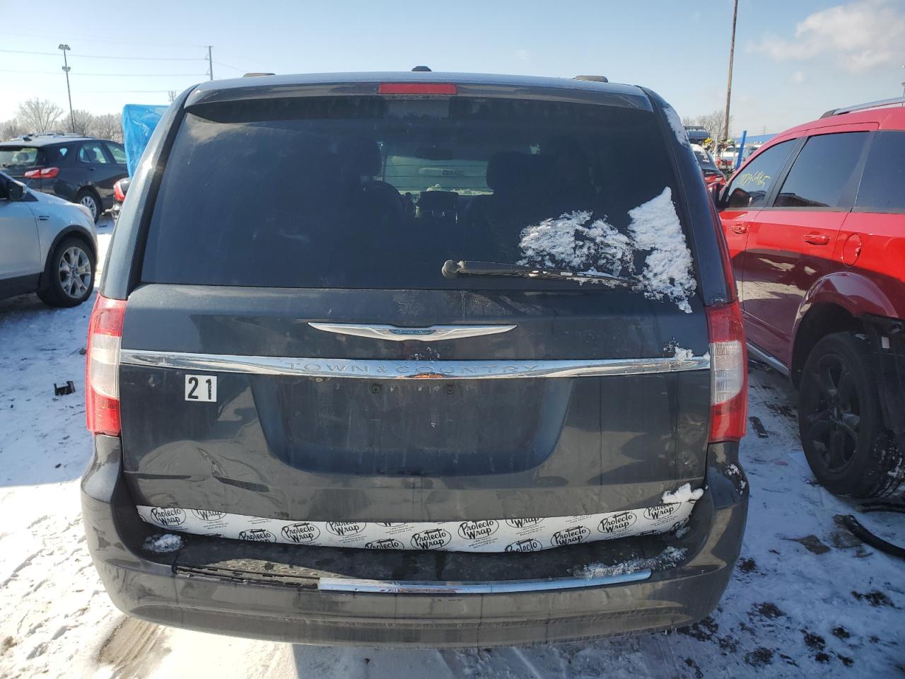 2014 Chrysler Town & Country - Image 6