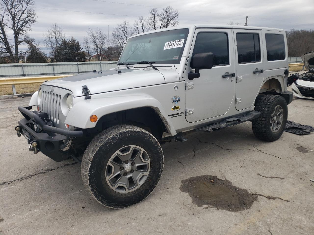 2012 Jeep Wrangler Unlimited Sahara за продажба в Rogersville, MO - Rear End