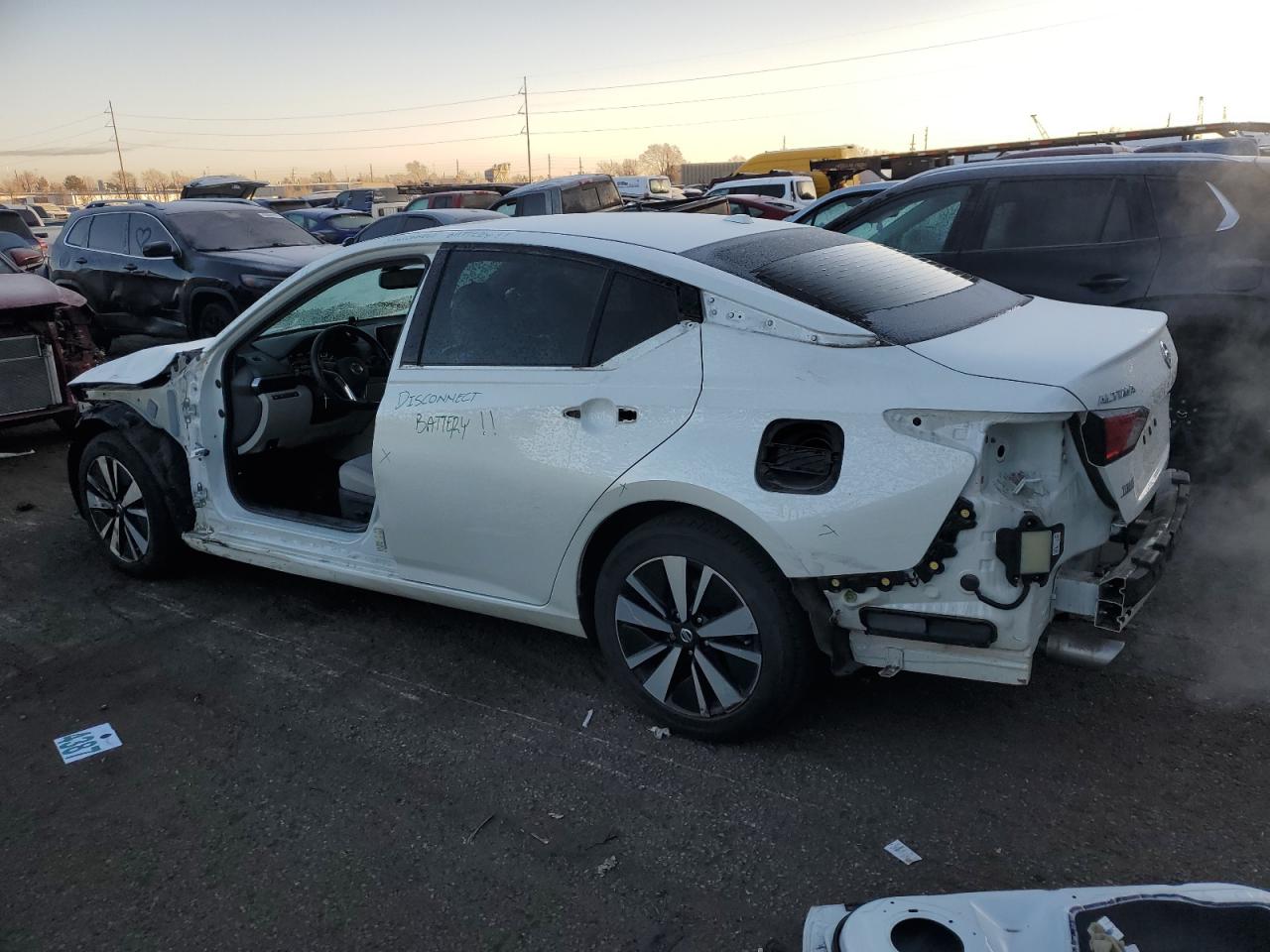 2019 Nissan Altima - Image 2