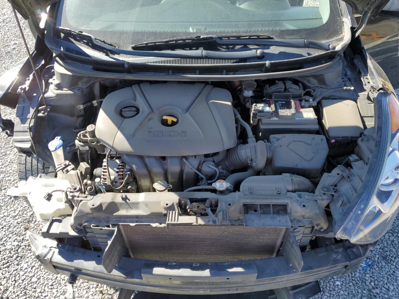 2016 Hyundai Elantra - Image 11
