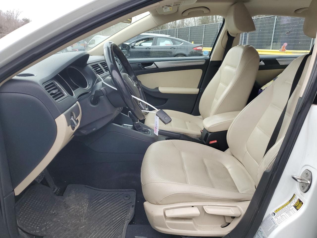 2017 Volkswagen Jetta - Image 7