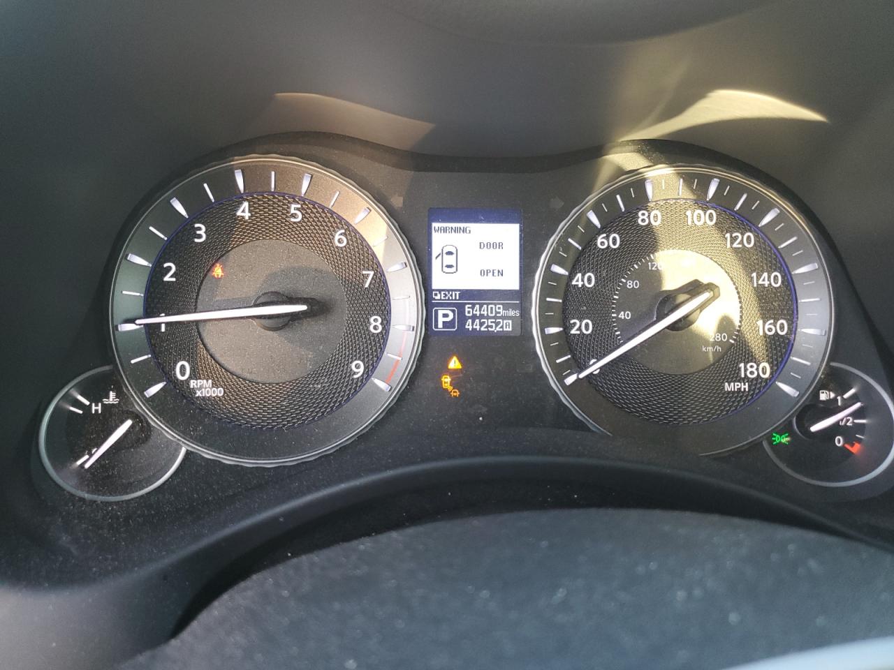 2019 Infiniti Q70 - Image 9