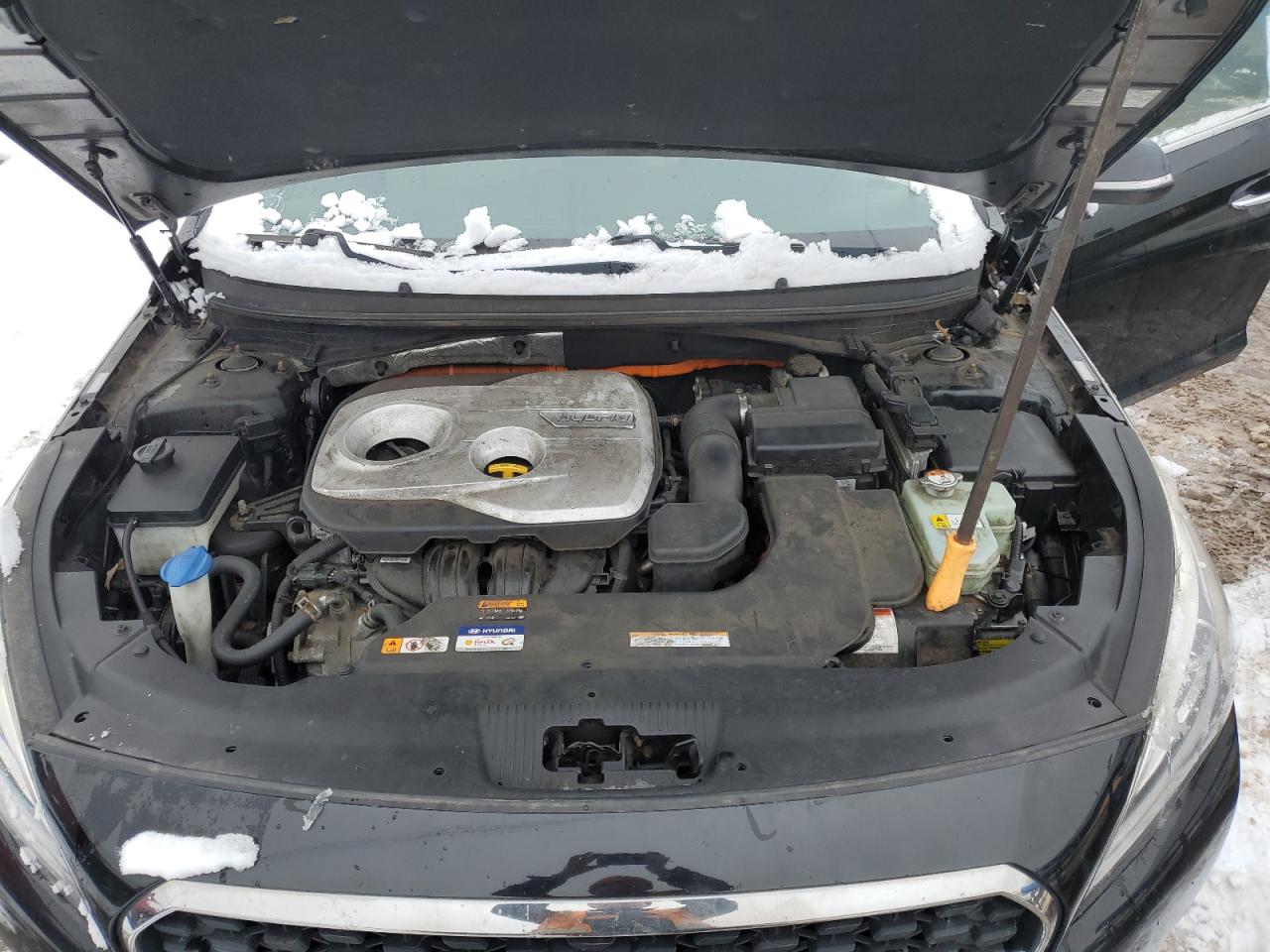 2016 Hyundai Sonata Hybrid VIN: KMHE24L14GA031277 Lot: 44124575