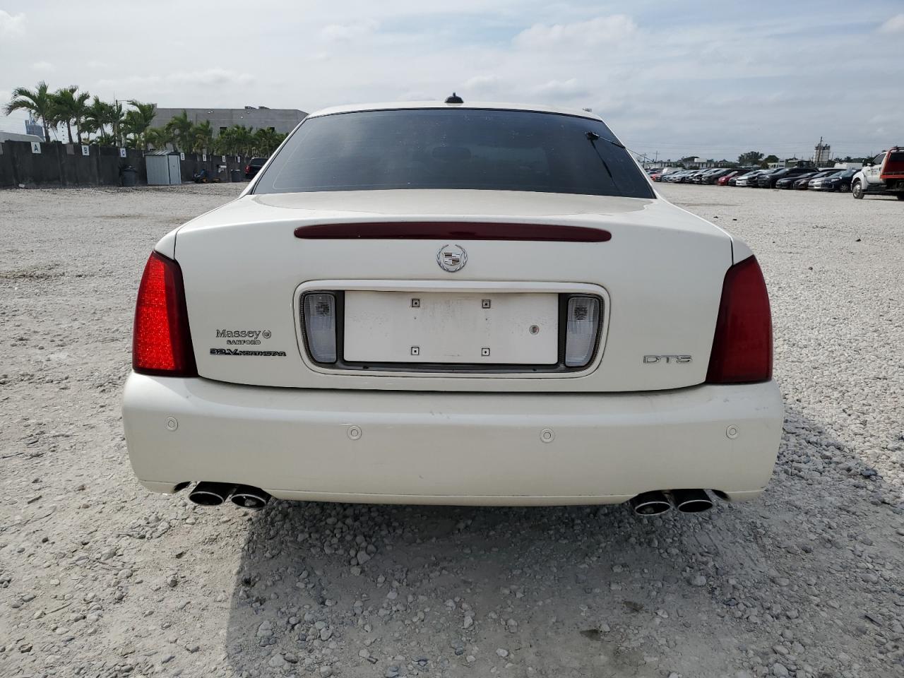2003 Cadillac De Ville - Image 6