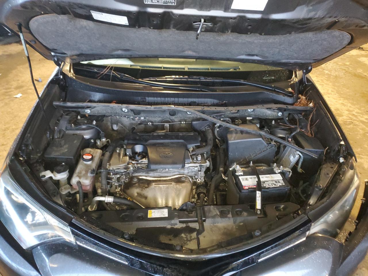 2016 Toyota RAV 4 - Image 12